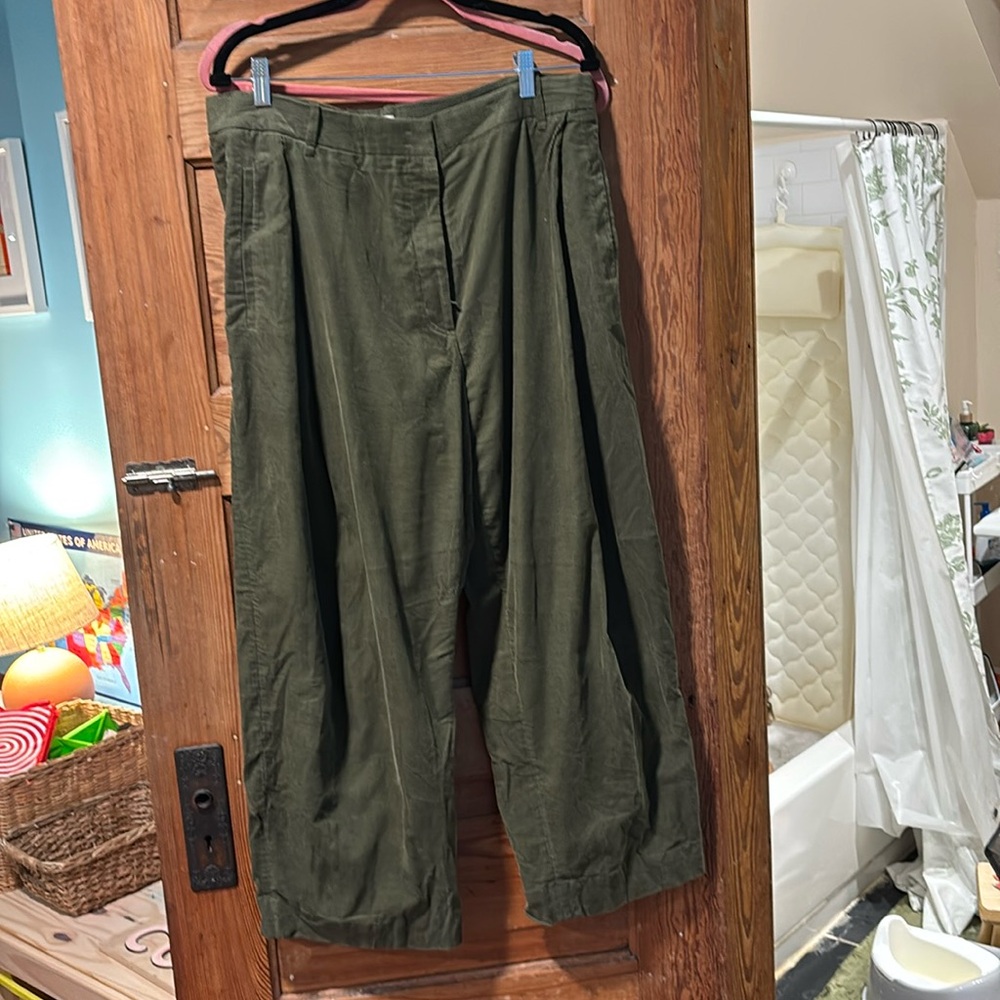 Cos barrel shaped corduroys. Size 14.